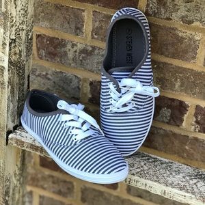 Gray Striped Shoes